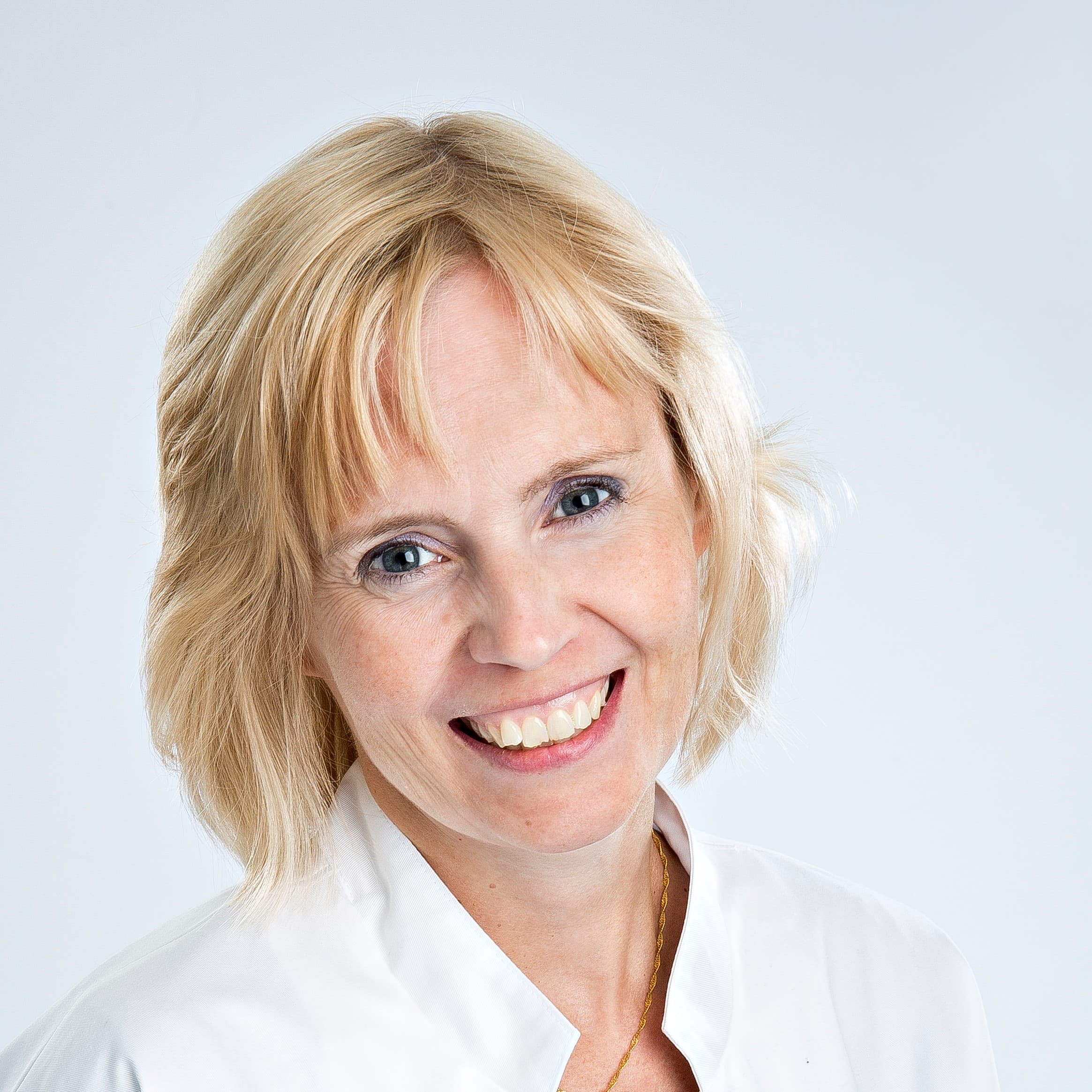 Jatta Ahola  — Pihlajalinna