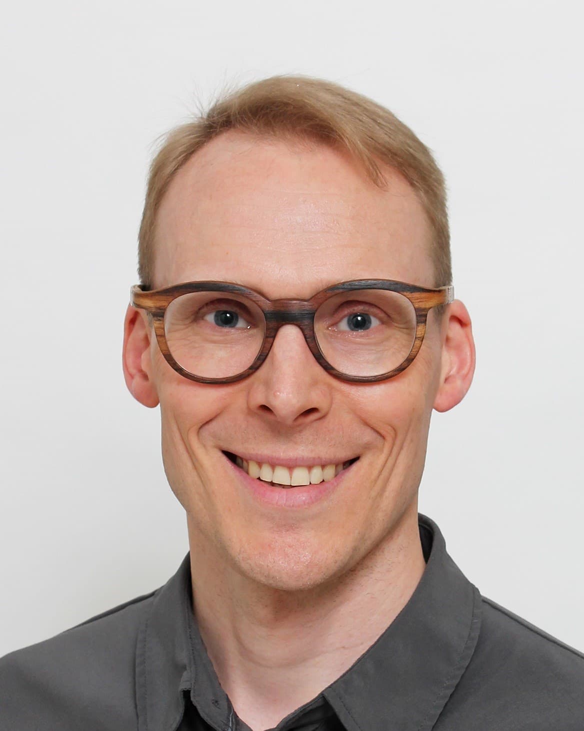 Teppo Syrjälä  — Pihlajalinna