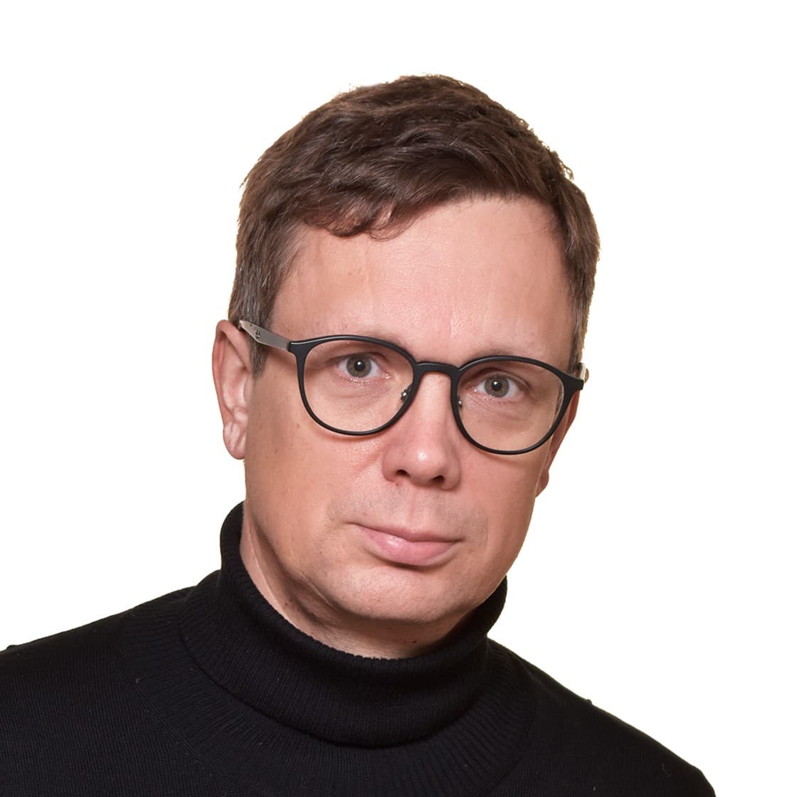 Kustaa Saarinen  — Pihlajalinna