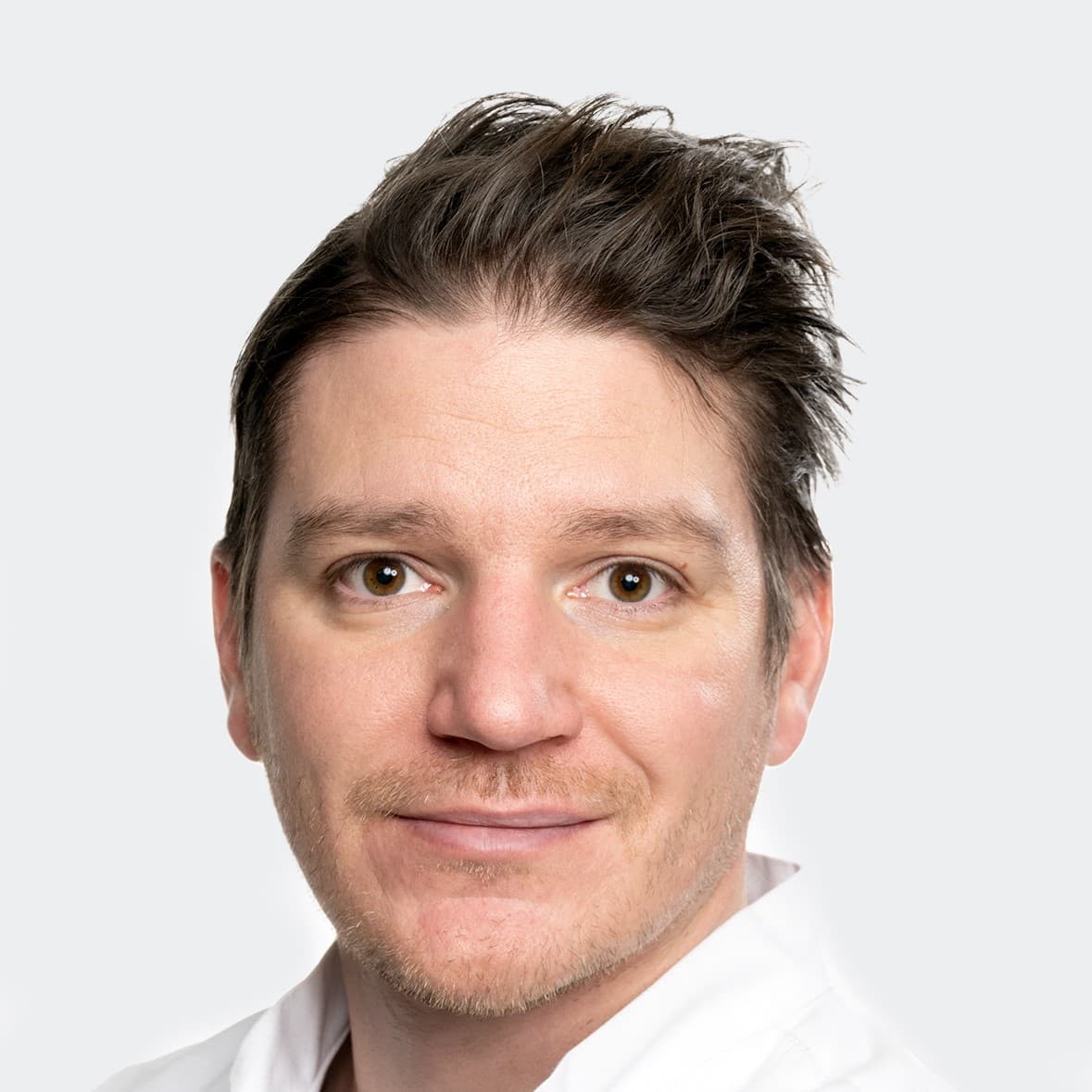 Mikko Savolainen  — Pihlajalinna