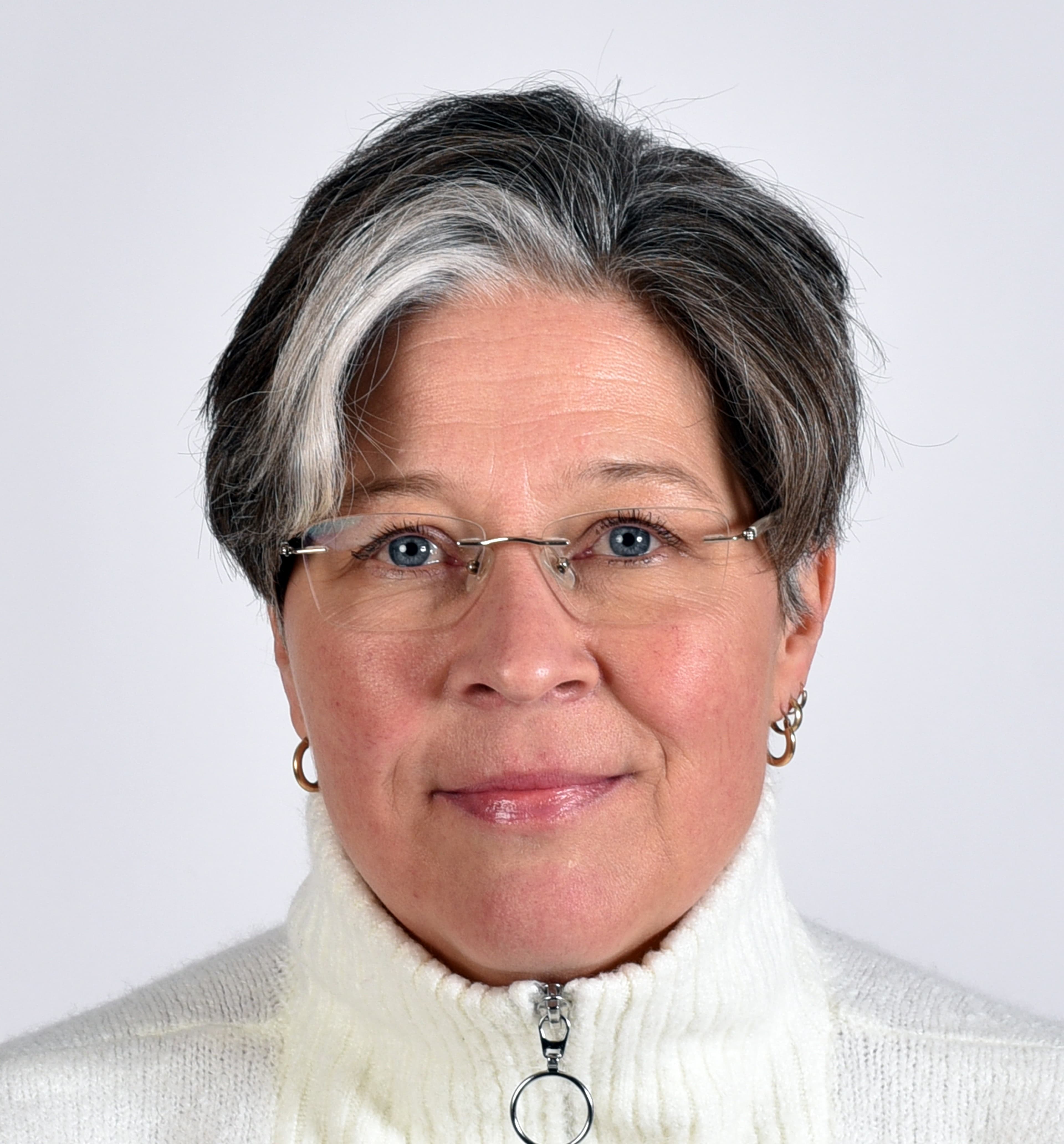 Pia Hakala  — Pihlajalinna