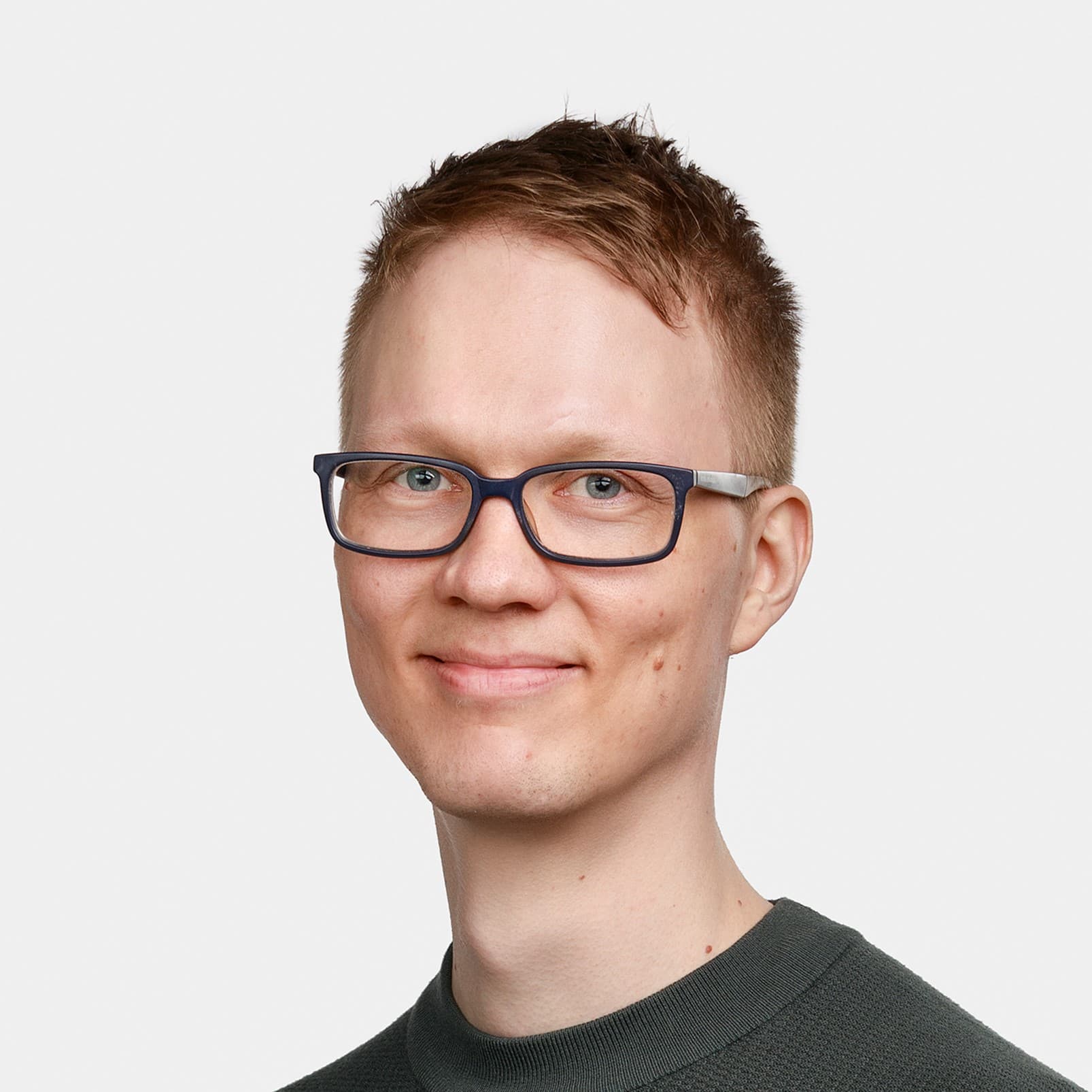 Juho Kurtti  — Pihlajalinna