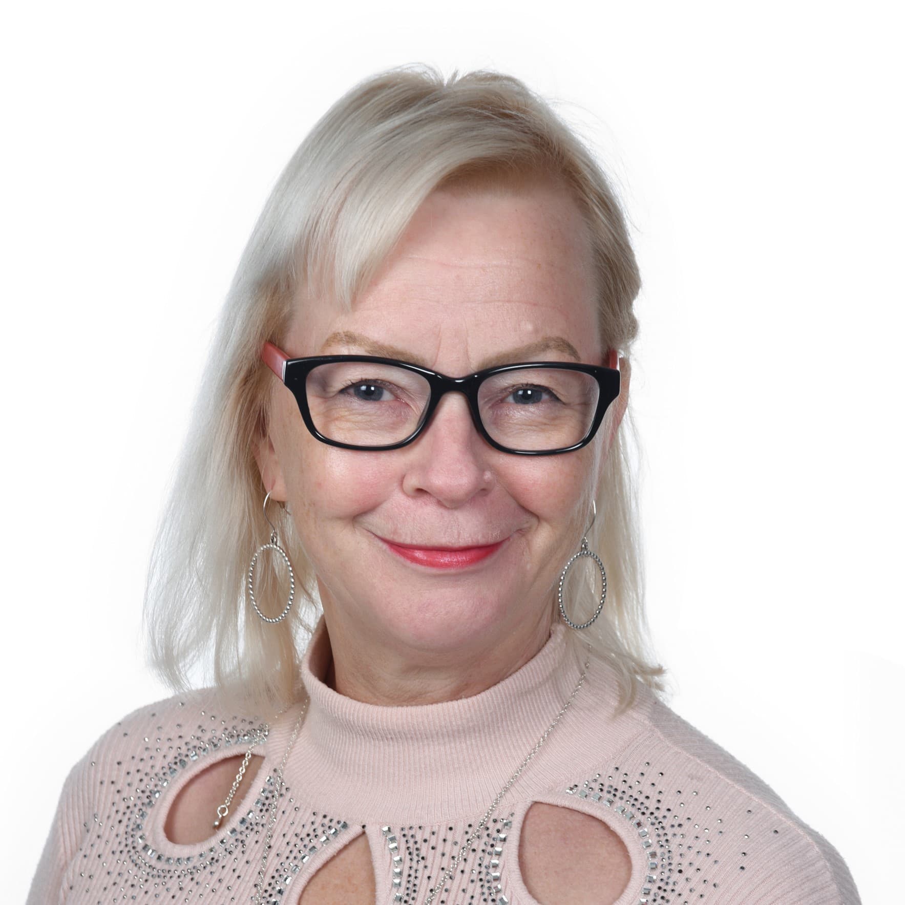 Minna Kinnunen  — Pihlajalinna