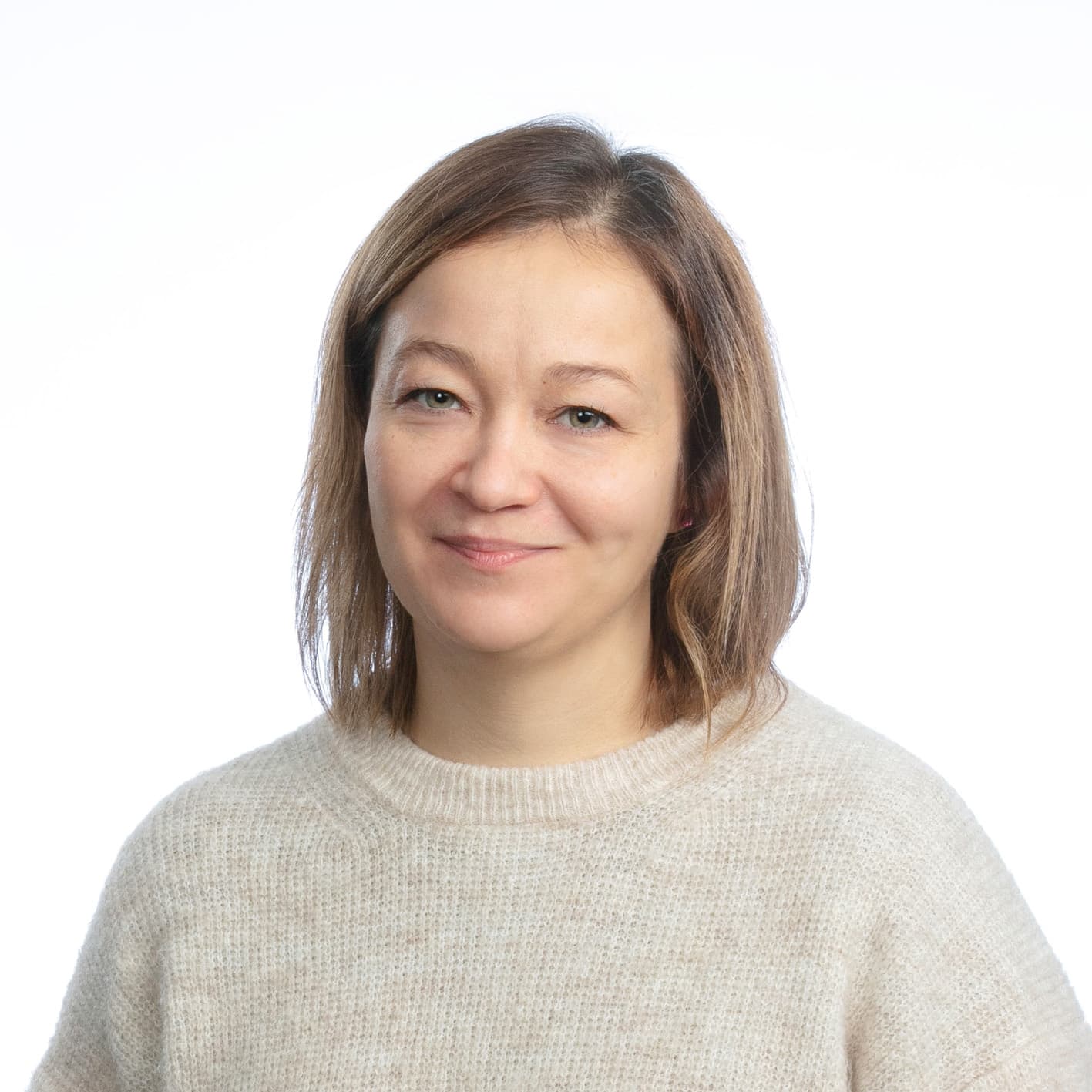 Tiia Salminen  — Pihlajalinna