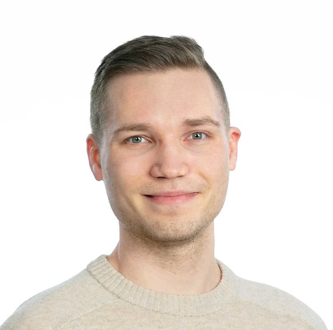 Lauri Närhi Medicine licentiat — Pihlajalinna