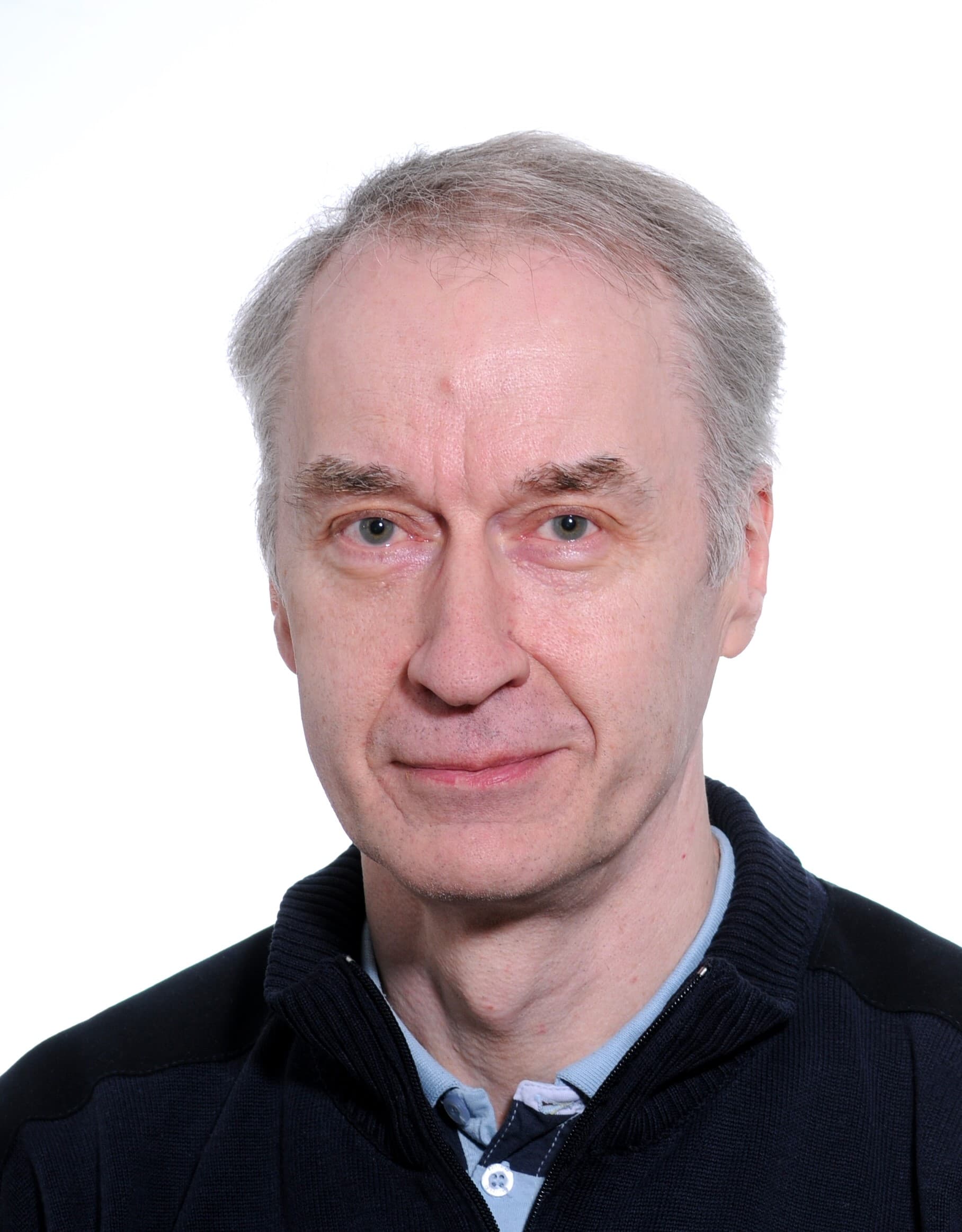 Esa Pietilä  — Pihlajalinna