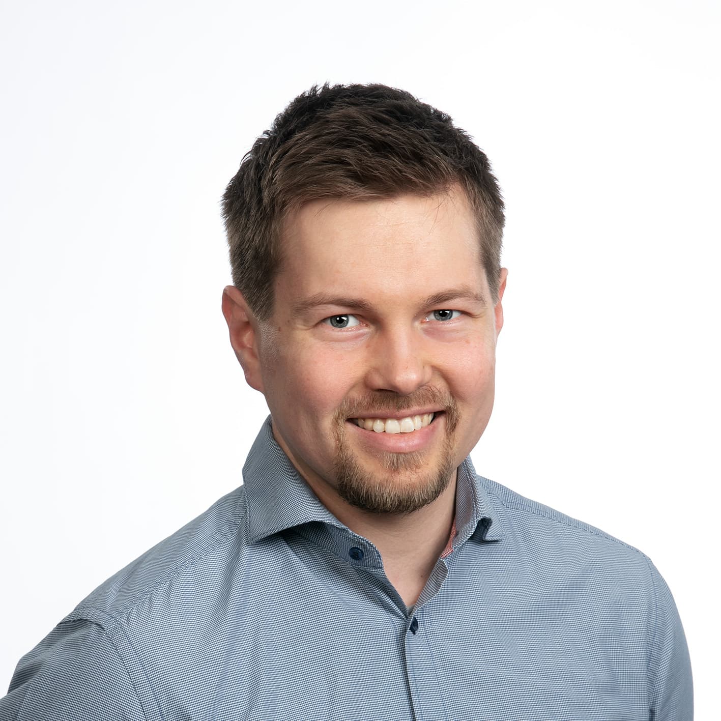 Aleksi Palola Medicine licentiat — Pihlajalinna