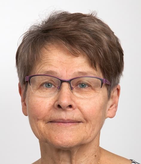 Leena Pekkarinen Medicine licentiat — Pihlajalinna