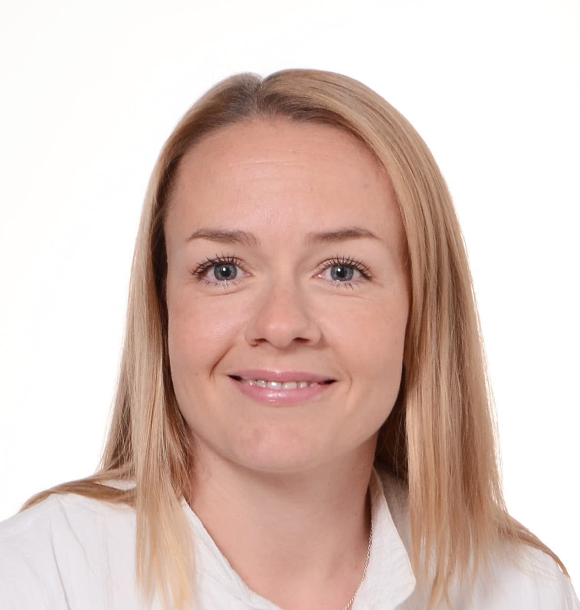 Heli Syrjälä Medicine licentiat — Pihlajalinna