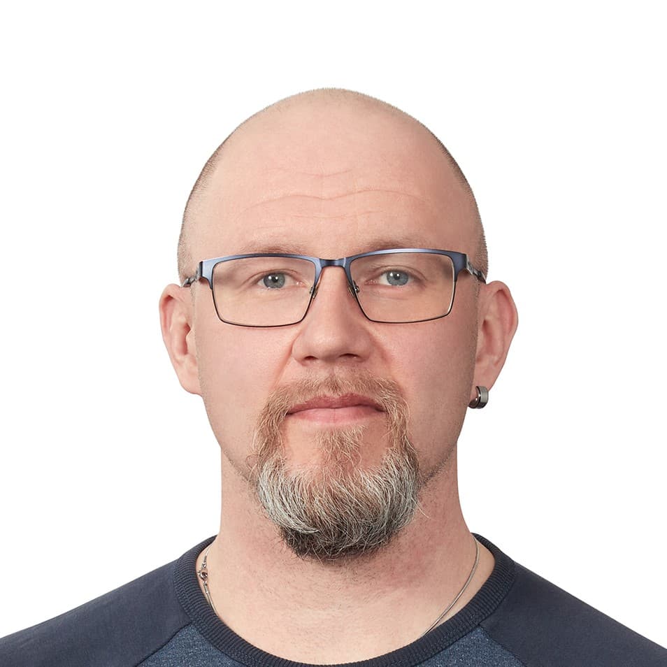 Mikko Pekkola  — Pihlajalinna