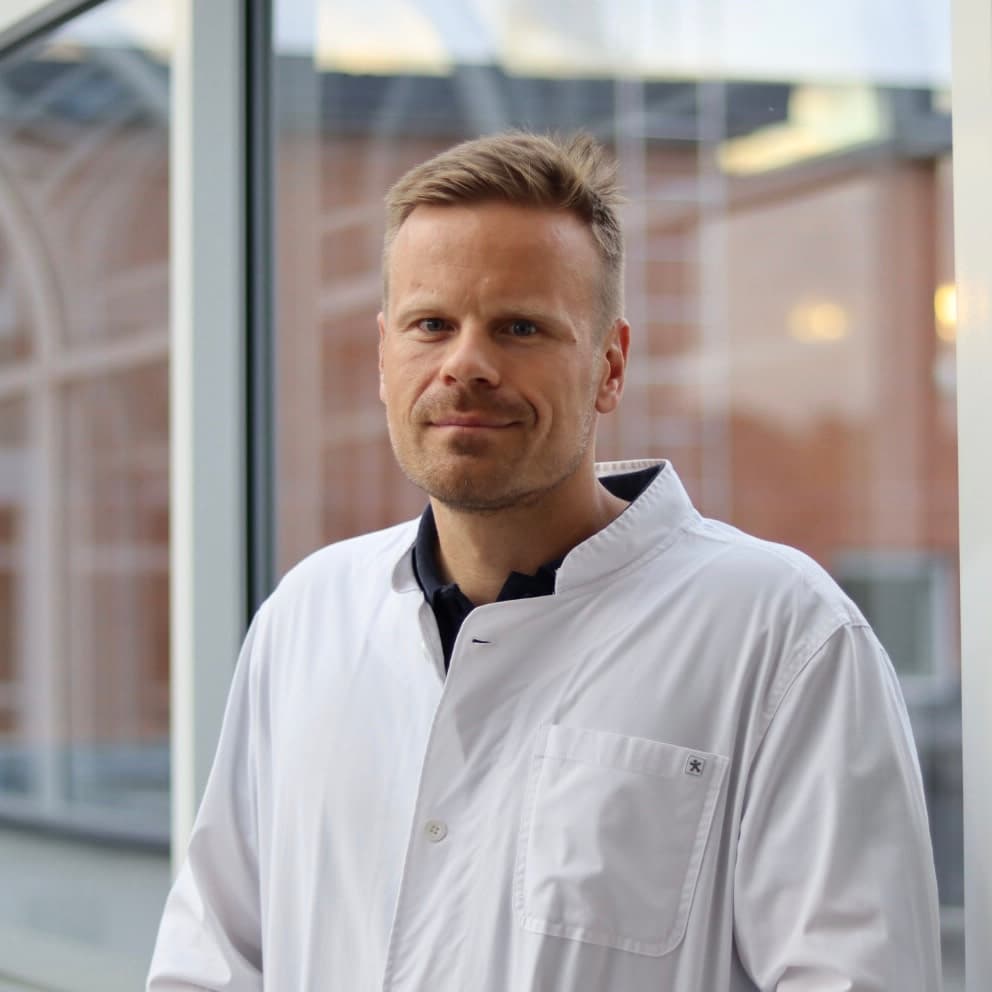 Antti Oksanen — Pihlajalinna