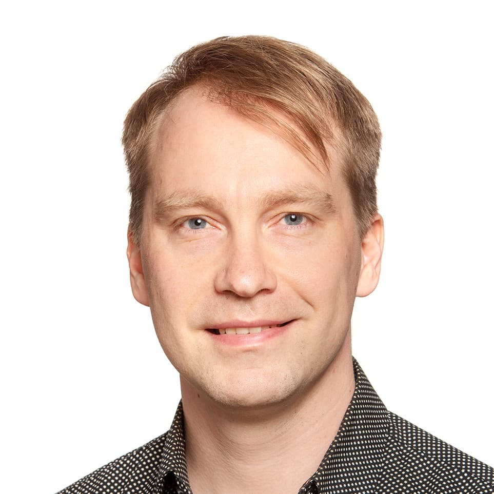 Henrikki Rönkkö Medicine doktor — Pihlajalinna