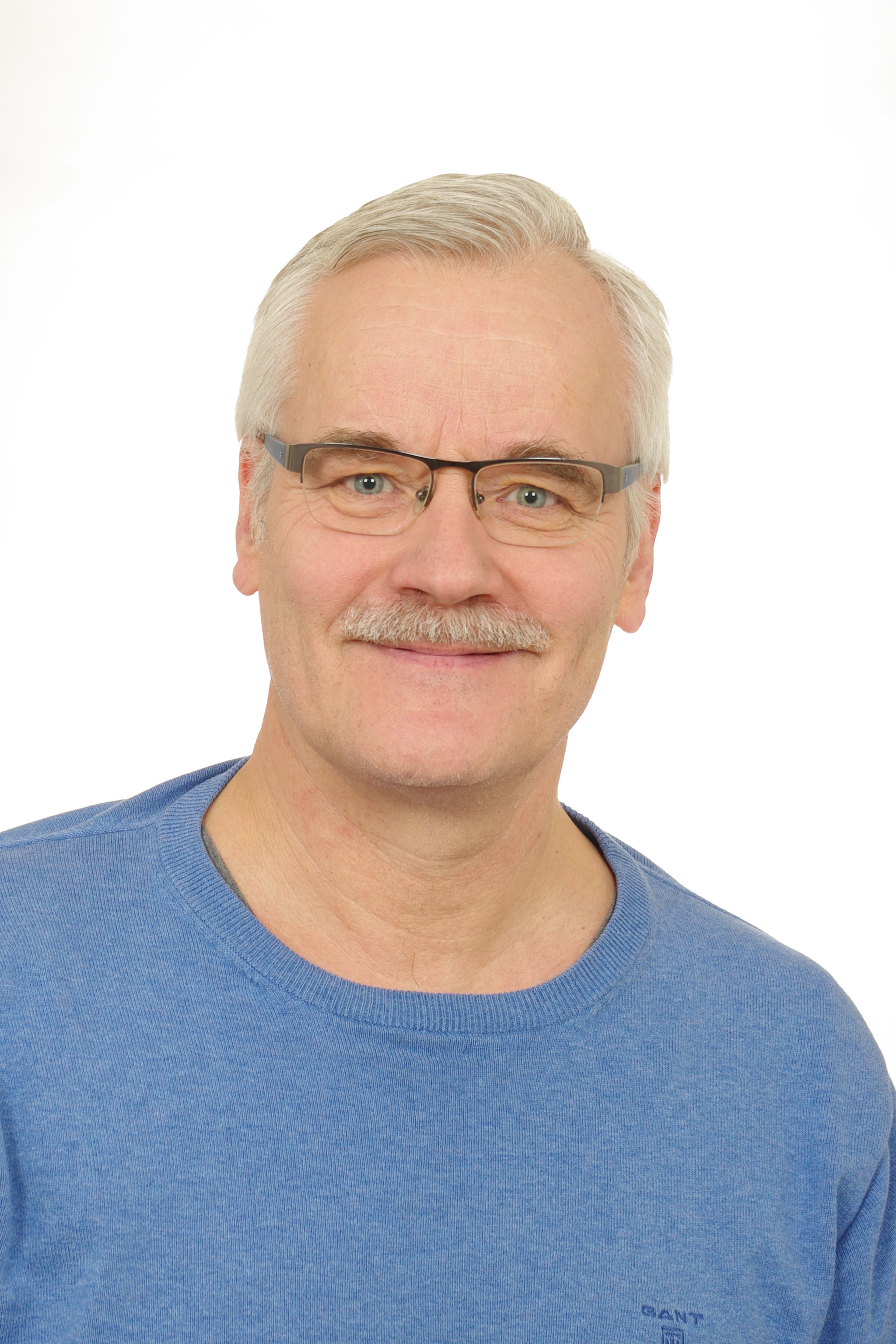 Juhani Aho Medicine licentiat — Pihlajalinna