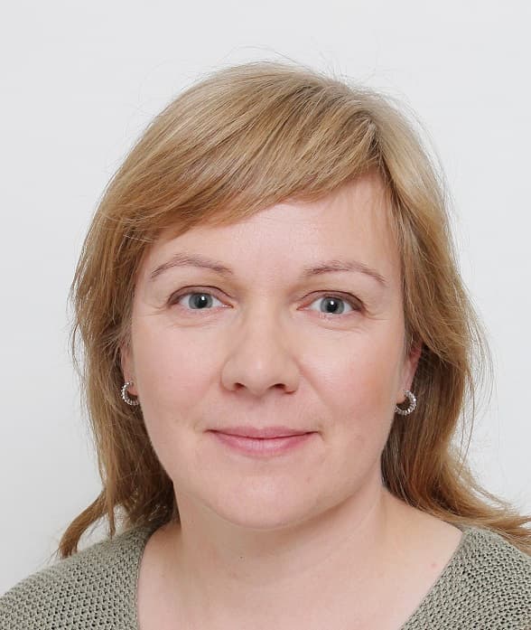 Elina Aurinkoinen Medicine licentiat — Pihlajalinna