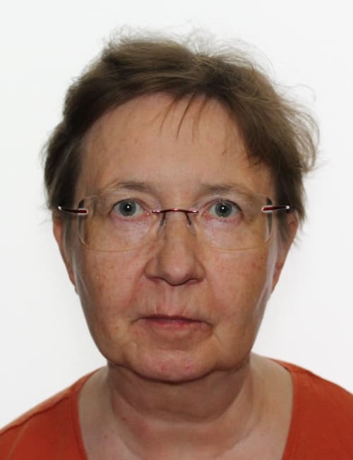 Lea Niemitukia Medicine licentiat — Pihlajalinna