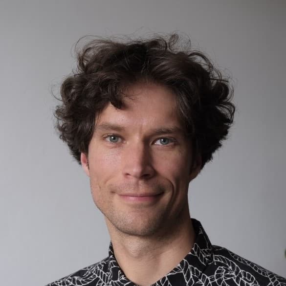 Juho Strömmer — Pihlajalinna