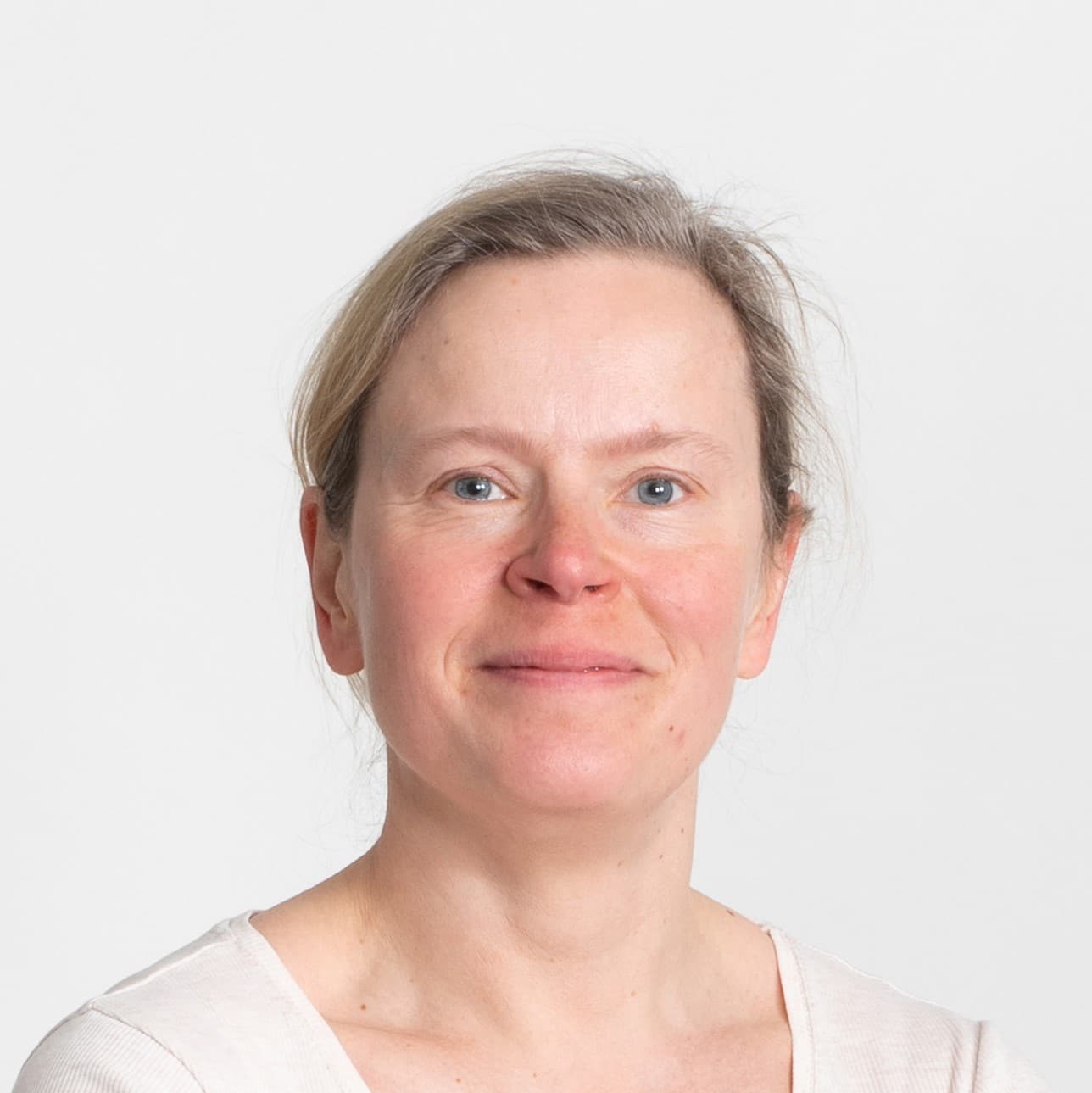 Kirsi Arola — Pihlajalinna