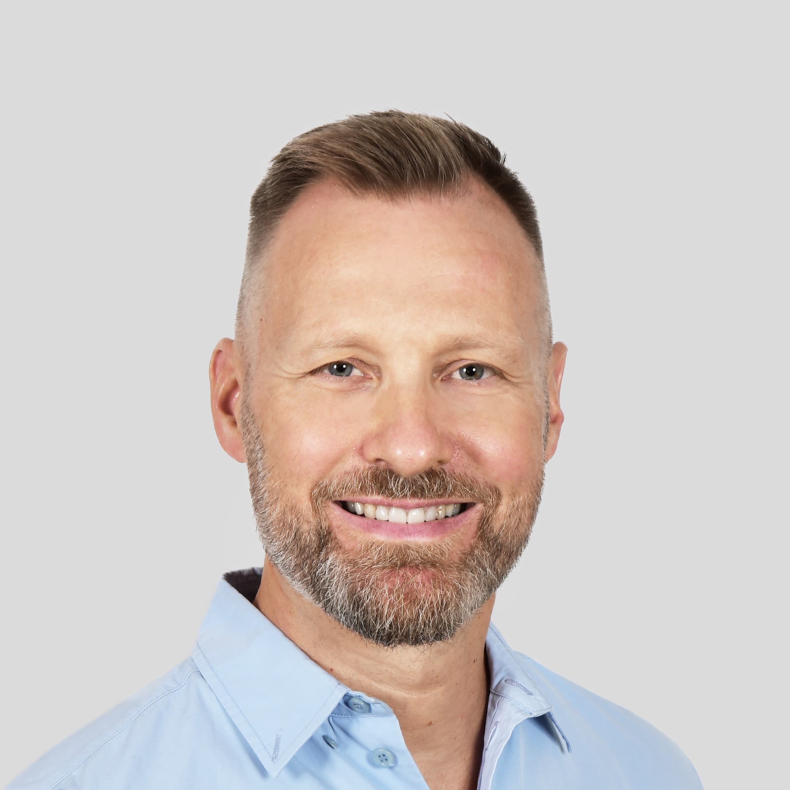 Jussi Hyyrynen Medicine licentiat — Pihlajalinna