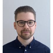 Veli-Matti Uhre Medicine licentiat — Pihlajalinna