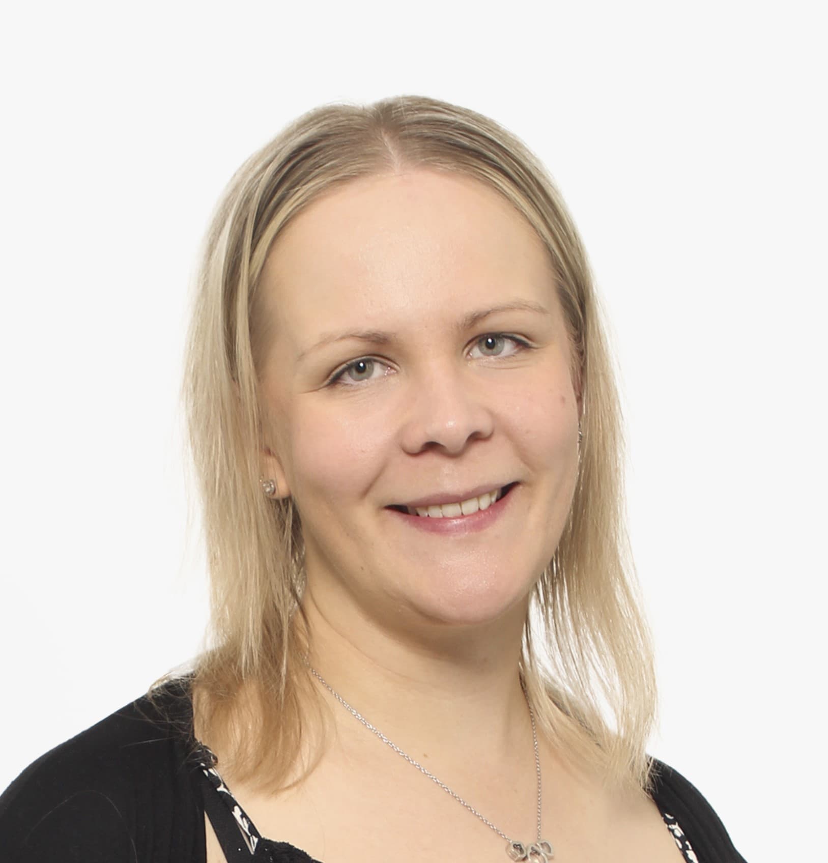 Eveliina Pekkilä — Pihlajalinna