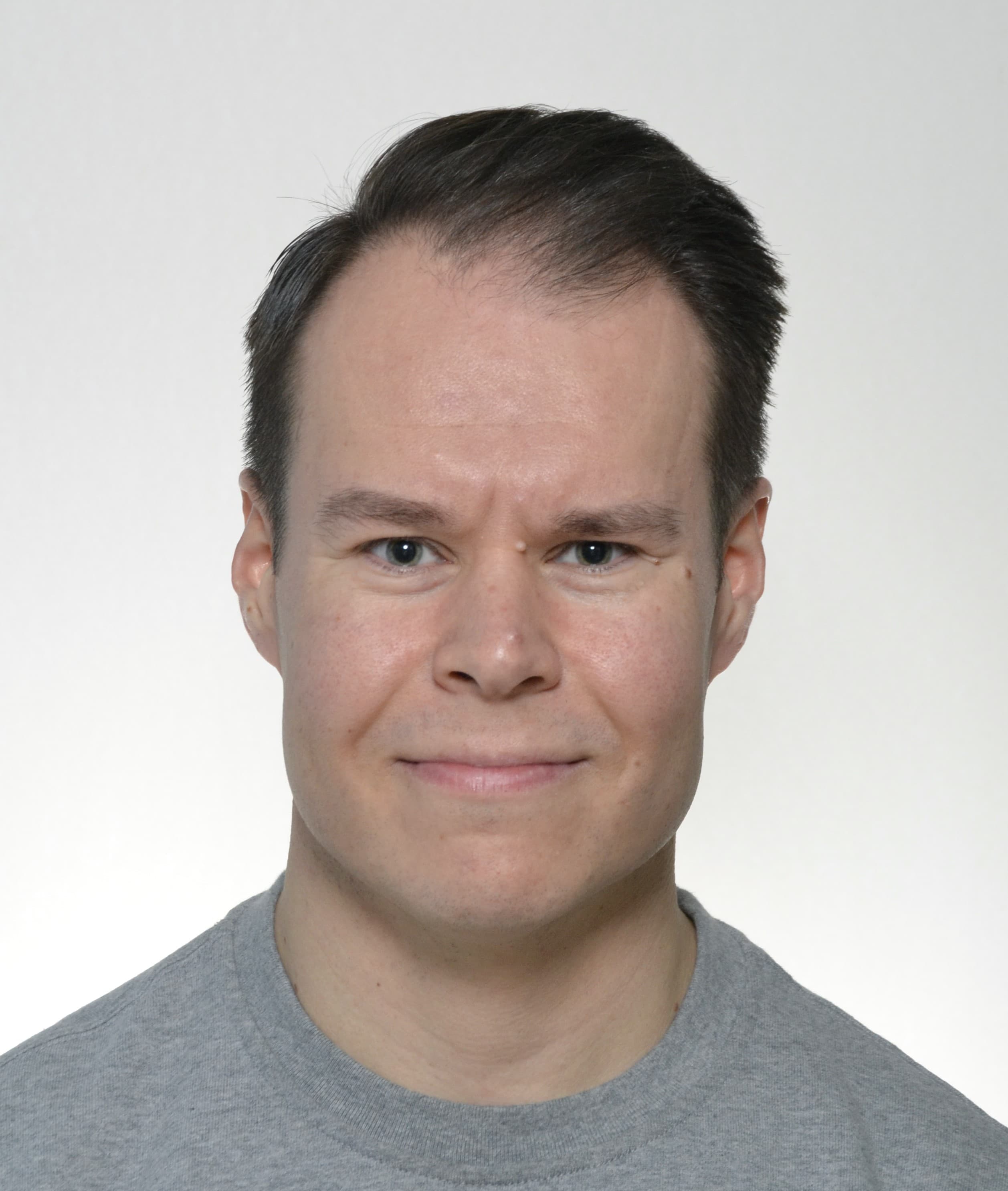 Panu Oksanen Medicine licentiat — Pihlajalinna