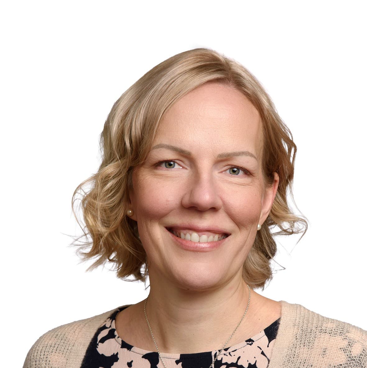 Katja Ovaskainen Medicine doktor — Pihlajalinna