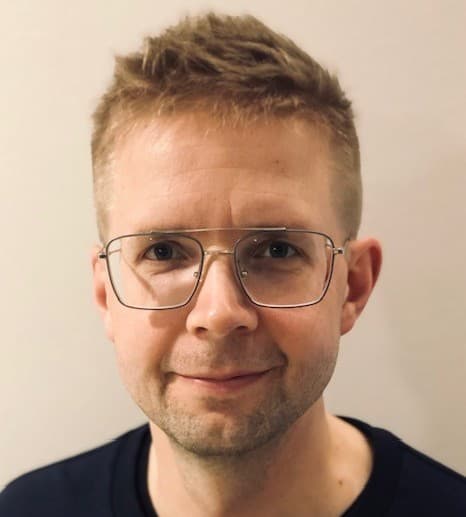 Harri Niemelä — Pihlajalinna