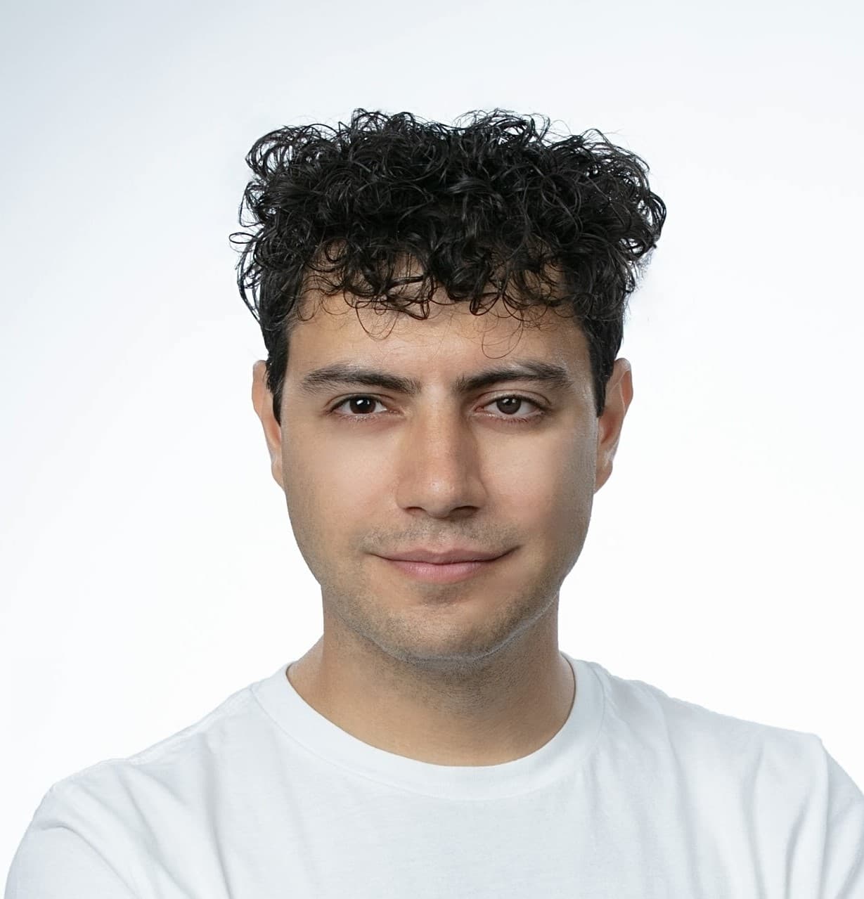 Christian Hadaya Medicine licentiat — Pihlajalinna