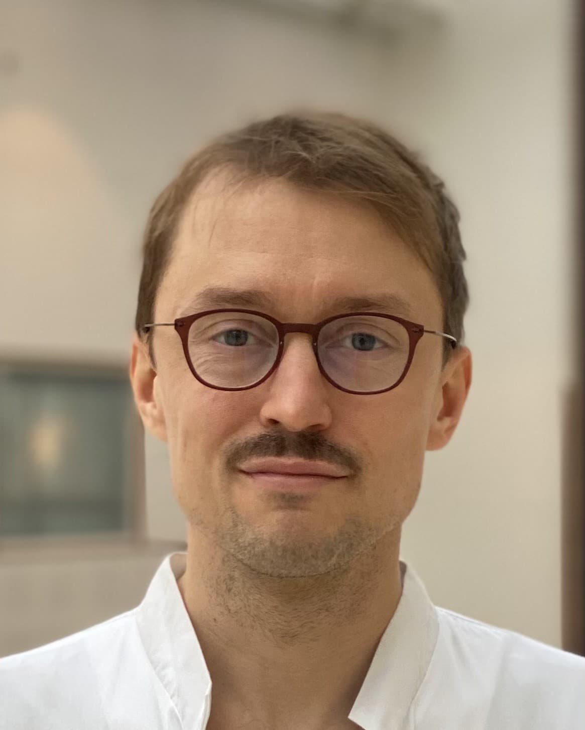 Veikko Nikulainen — Pihlajalinna