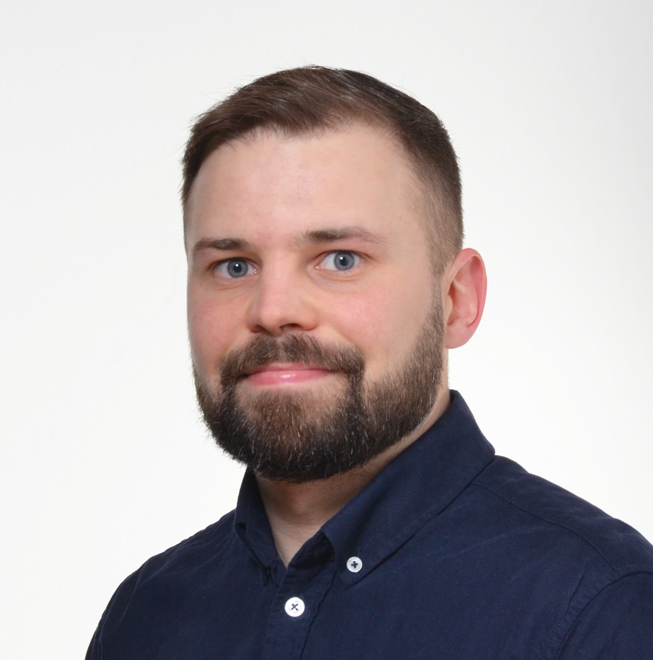 Ville Niemi-Nikkola — Pihlajalinna