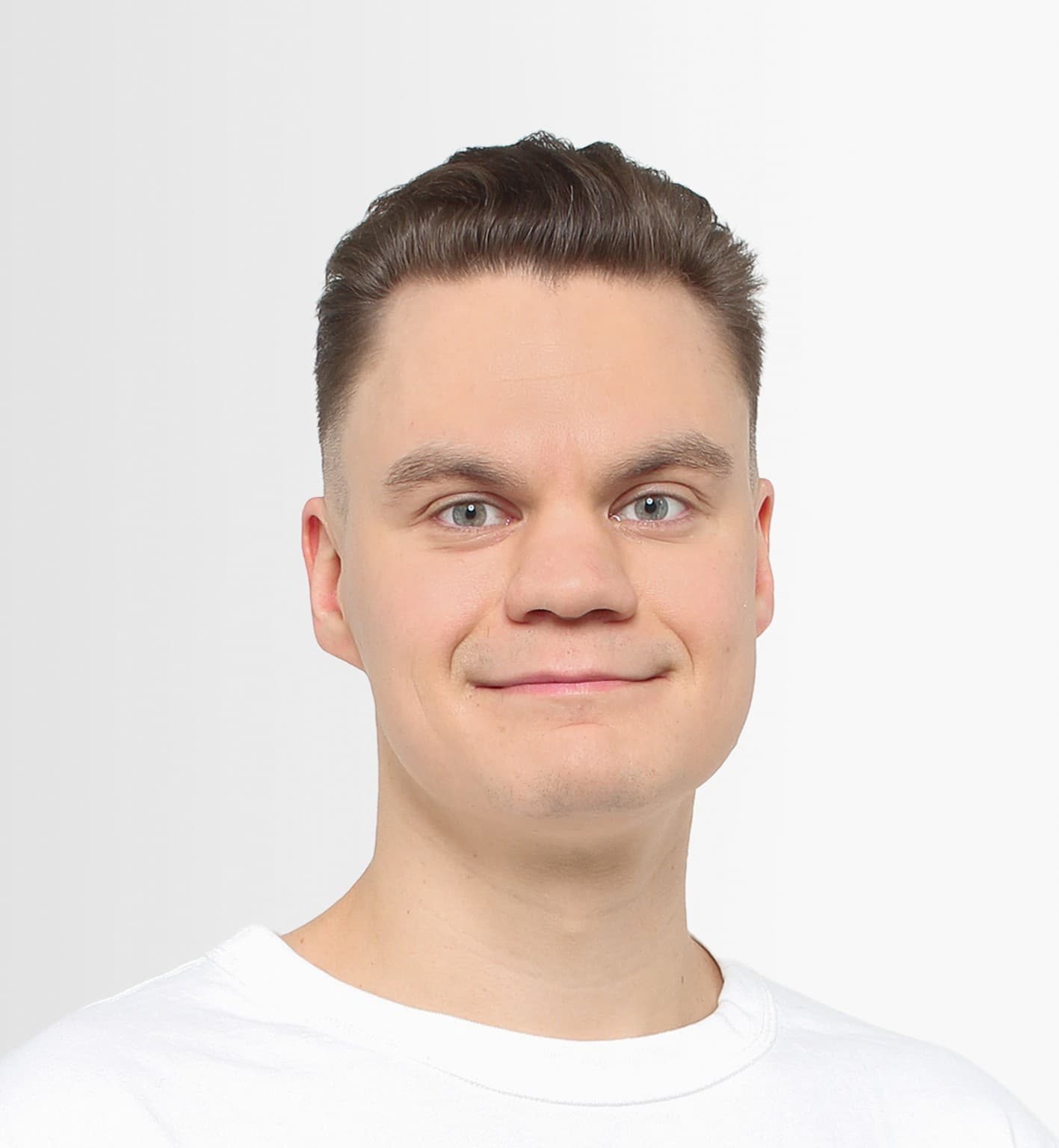 Tuukka Piiponniemi Medicine licentiat — Pihlajalinna