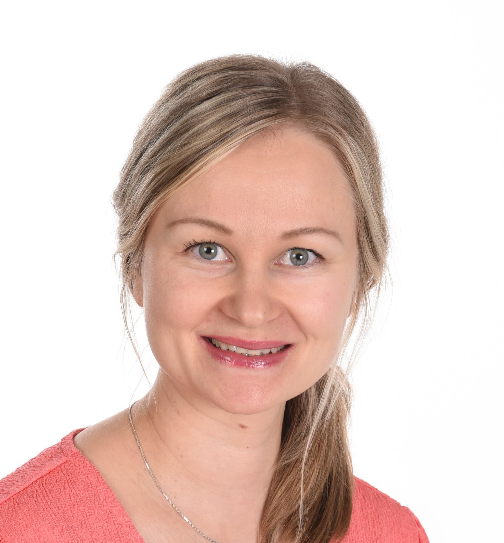 Katja Toepfer — Pihlajalinna