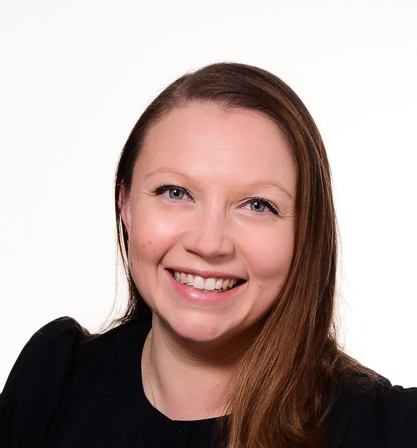 Hanna-Leena Kukkola — Pihlajalinna