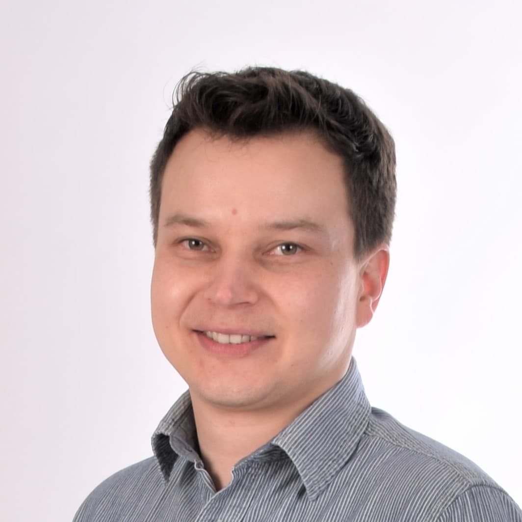 Niilo Kinnunen — Pihlajalinna