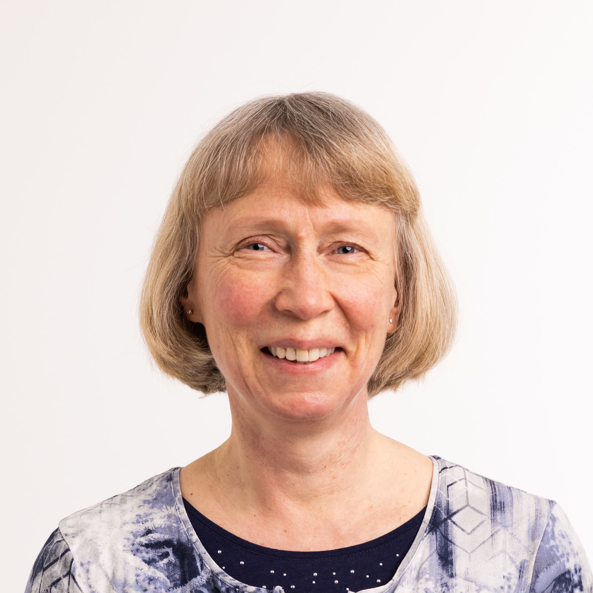 Kirsi Koivula — Pihlajalinna