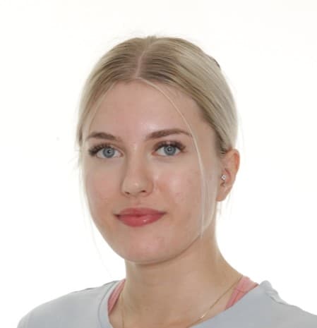 Karoliina Valta — Pihlajalinna