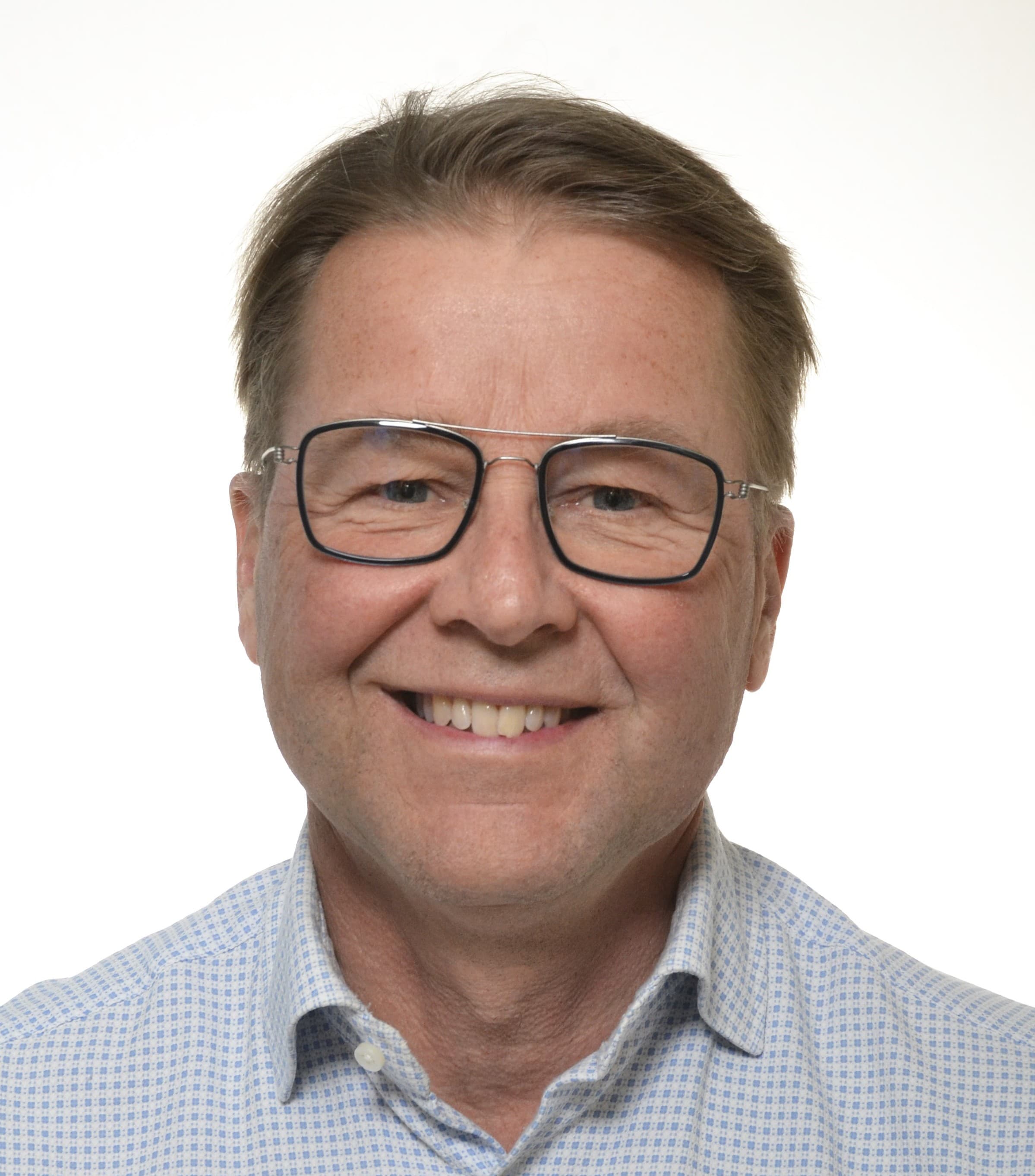 Pekka Nieminen, Docent, Medicine och kirurgie doktor — Pihlajalinna
